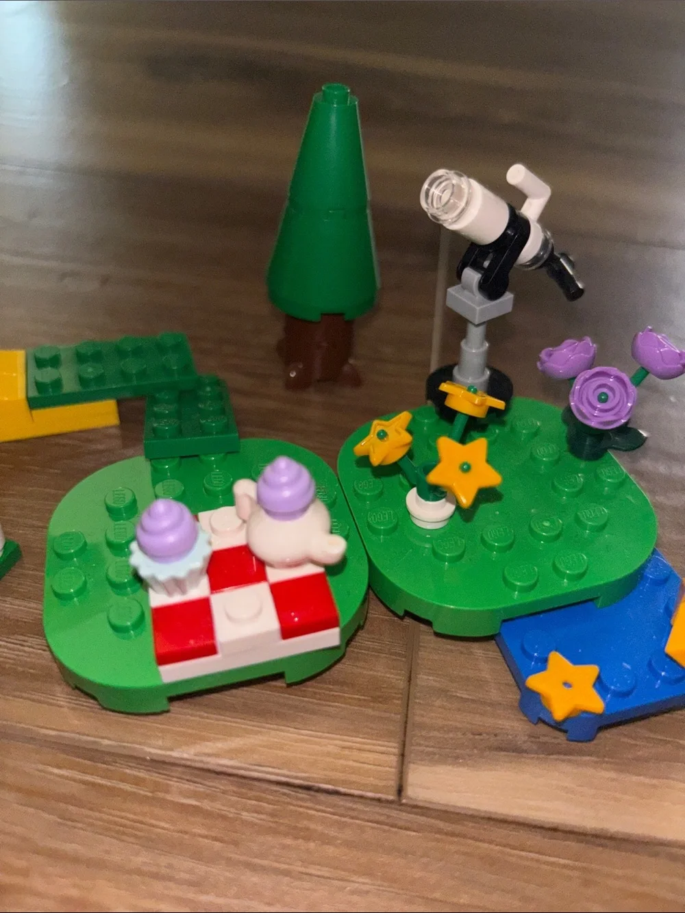 Lego Red Owl Picnic Set with Yellow Moon and Green Base